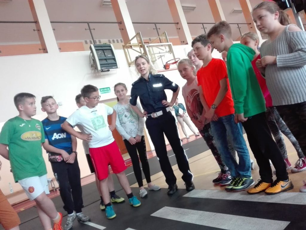 Zajęcia teoretyczne w miasteczku komunikacyjnym